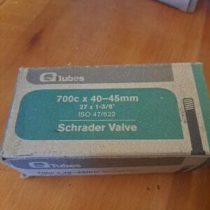 Q-Tubes 700c x 40-45mm Schrader Valve Tube